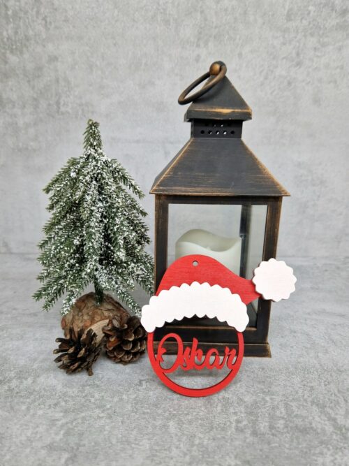 Personalizirana lesena Božičkova kapa z imenom