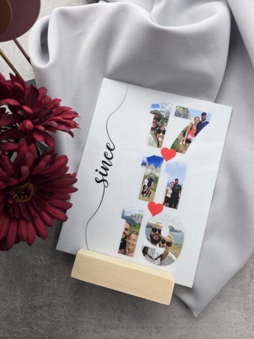 Personaliziran okvir z datumom obletnice in fotografijami, 18x24 cm