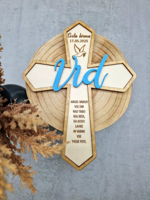 Personaliziran lesen križ